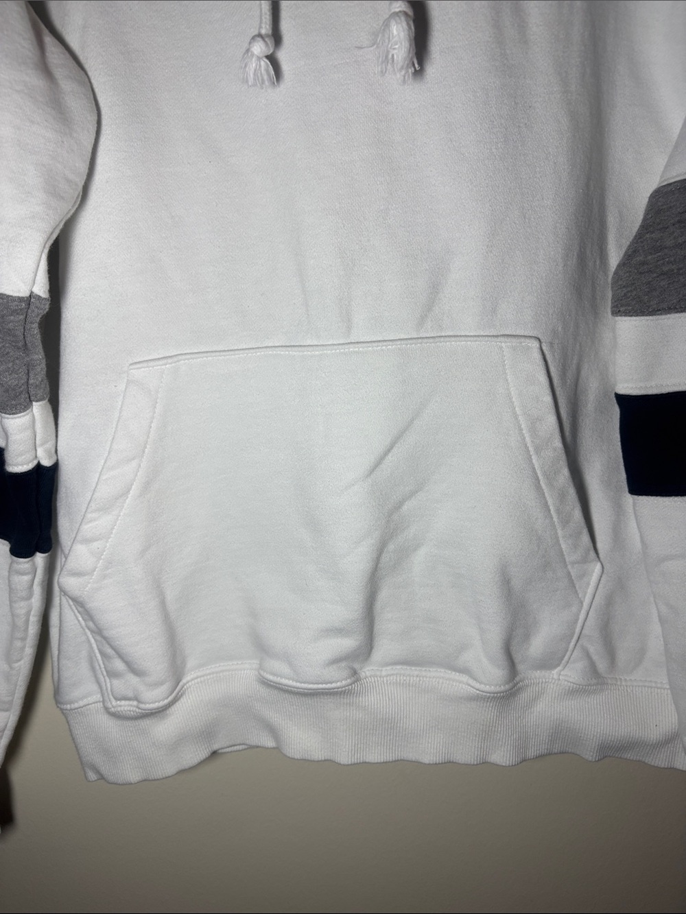 Champion White University of Michigan Pullover Hoodie - Picture 7 of 8
